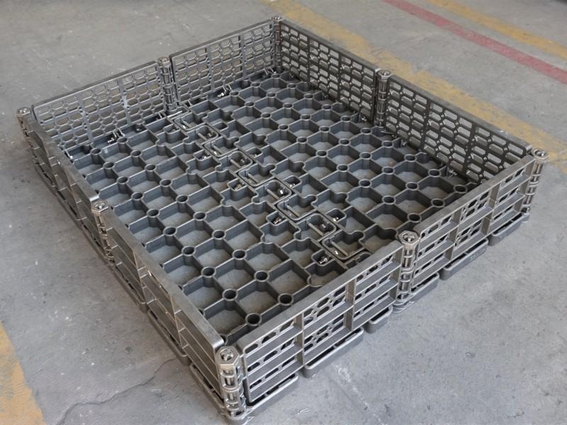 Custom heat treatment basket detail